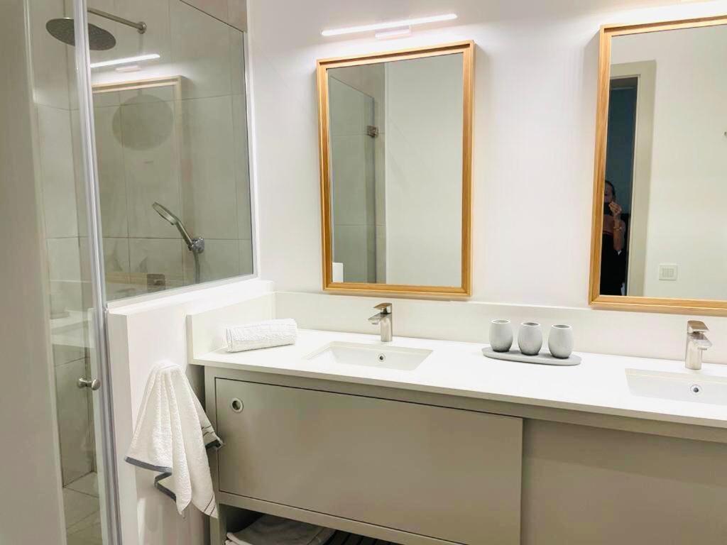 East Coast Beachfront Luxury - Eastern Blue Apartments Poste Lafayette Εξωτερικό φωτογραφία